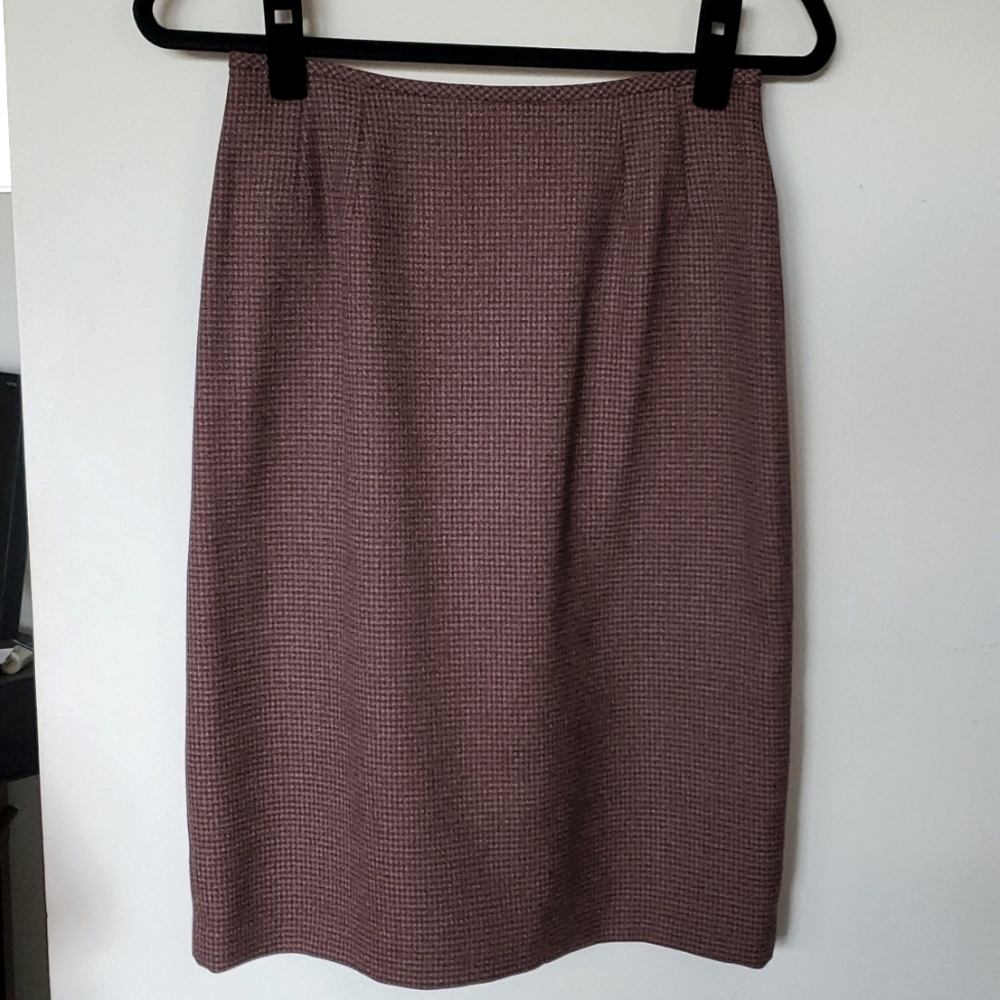 Maroon/Burgandy Le Suit 4 Petite Skirt Suit - Picture 4 of 7